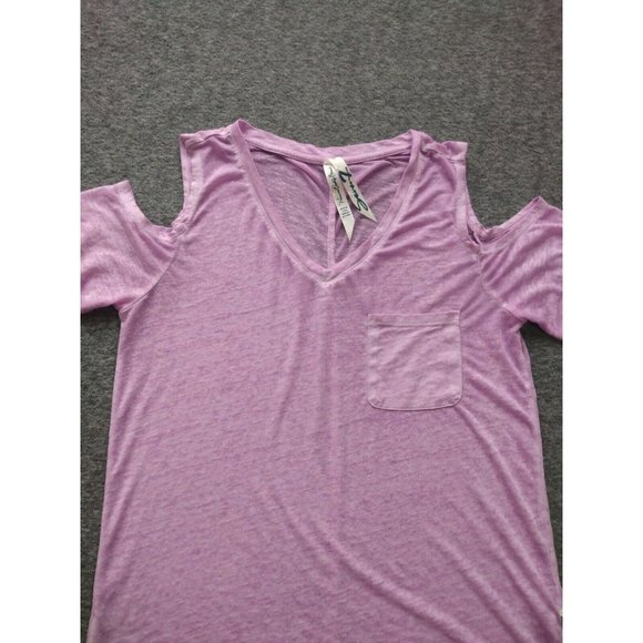 Seven 7 Top Womens Sz Small Open Exposed Shoulder Blouse Scoop Neck Shirt Purple - Picture 3 of 12